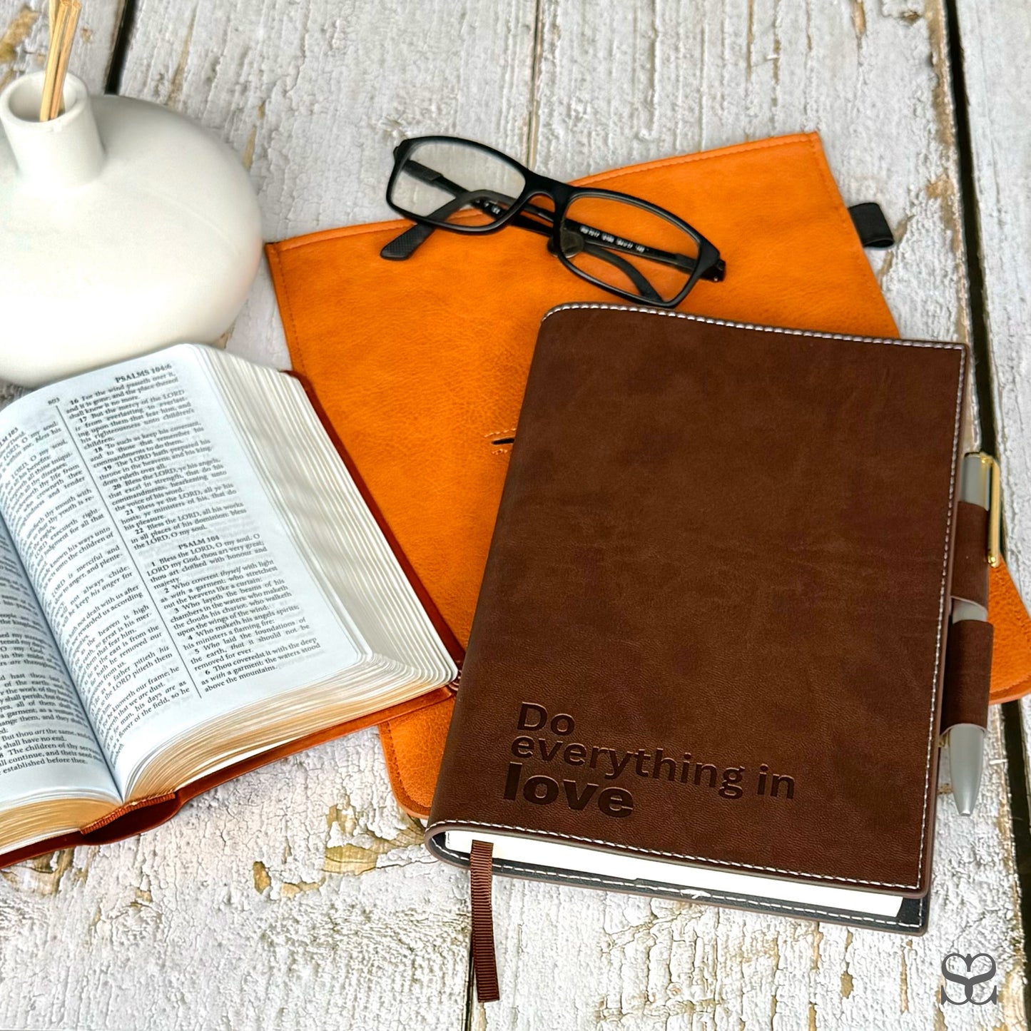 SETTINI® Refillable Christian Journal - Do Everything in Love Brown Notebook with Premium Pen, A5 Lined Paper, 8.75 x 6 inches, 256 Pages of 100gsm, Beautiful Gift Box Included