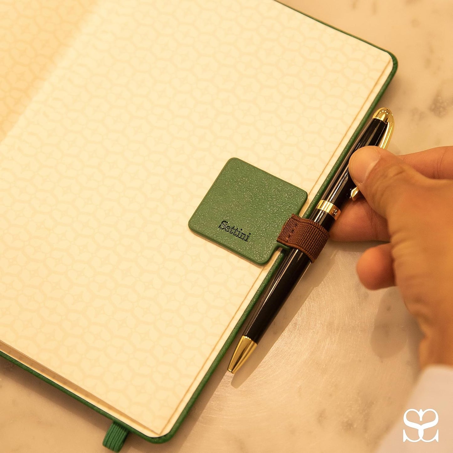 Journal Notebook for Writing, Vegan Leather Hardcover Notebook - Pen loop, Back Pockets & Lay-Flat design, 120 GSM A5 College ruled Bleed free Paper, Gift Set for Men and Women, Emerald Green